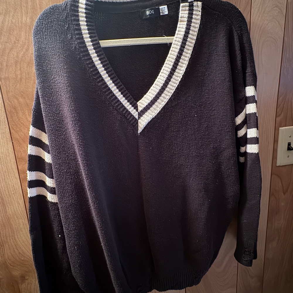 Urban Outfitters BDG Distressed Hockey Pullover Sweater XS